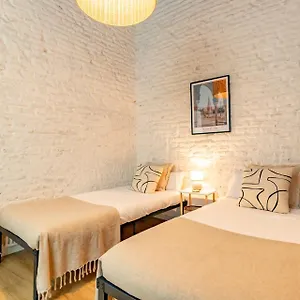  Apartment Triana Acacias By Valcambre Spain
